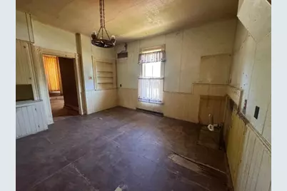 415 Cleveland, Michigan City, IN 46360 - Photo 7