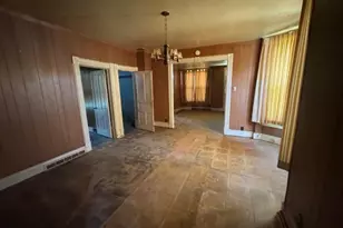 415 Cleveland, Michigan City, IN 46360 - Photo 5