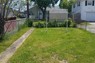 109 S California St, Hobart, IN 46342 - Photo 17