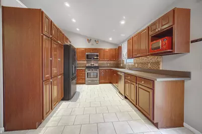 17472 Hawthorne Drive, Lowell, IN 46356 - Photo 7
