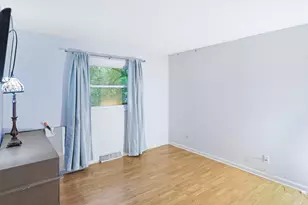 3869 Kingsway Dr, Crown Point, IN 46307 - Photo 13