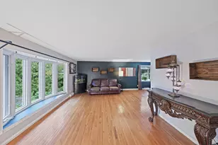 3869 Kingsway Dr, Crown Point, IN 46307 - Photo 7