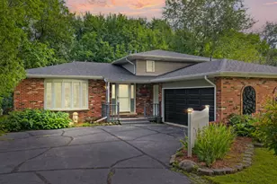 3869 Kingsway Dr, Crown Point, IN 46307 - Photo 1