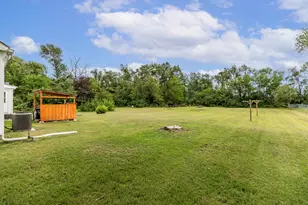 409 W Division Rd, Demotte, IN 46310 - Photo 33