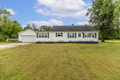 409 W Division Road, Demotte, IN 46310 - Photo 1