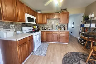 4018 E Kellar St, Lake Village, IN 46349 - Photo 7