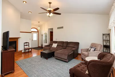 3216 W Greenbriar Lane, La Porte, IN 46350 - Photo 7
