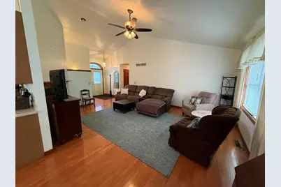 3216 W Greenbriar Lane, La Porte, IN 46350 - Photo 9