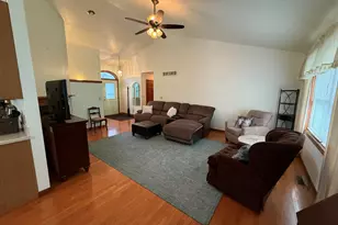 3216 W Greenbriar Ln, La Porte, IN 46350 - Photo 9