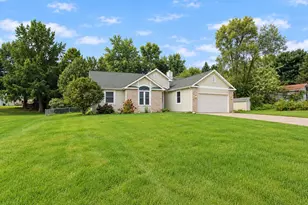 3216 W Greenbriar Ln, La Porte, IN 46350 - Photo 3