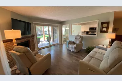 2523 E Lakeshore Drive #C-17, Crown Point, IN 46307 - Photo 3