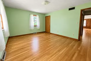 4126 E 31st Ave, Hobart, IN 46342 - Photo 11