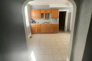332 Grove St, La Porte, IN 46350 - Photo 5