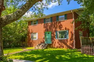 486 Park Ave, Valparaiso, IN 46385 - Photo 1
