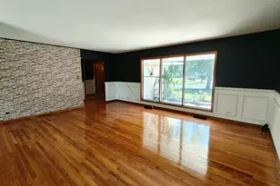 430 E 54th Ave, Merrillville, IN 46410 - Photo 5