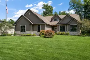 10929 Bunker Dr, Demotte, IN 46310 - Photo 1