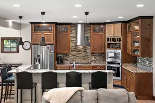 10929 Bunker Dr, Demotte, IN 46310 - Photo 13