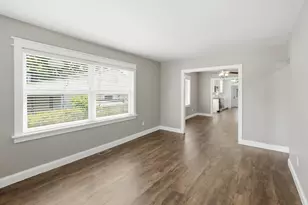 122 N Connecticut St, Hobart, IN 46342 - Photo 5