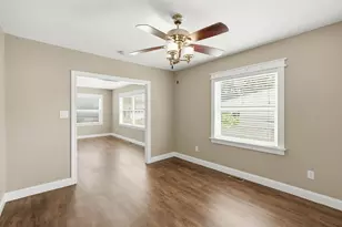 122 N Connecticut St, Hobart, IN 46342 - Photo 7