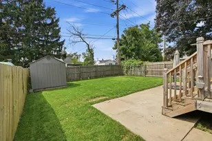 122 N Connecticut St, Hobart, IN 46342 - Photo 21