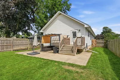 122 N Connecticut Street, Hobart, IN 46342 - Photo 23
