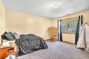1178 N Saddlebrook Ct, Monticello, IN 47960 - Photo 9