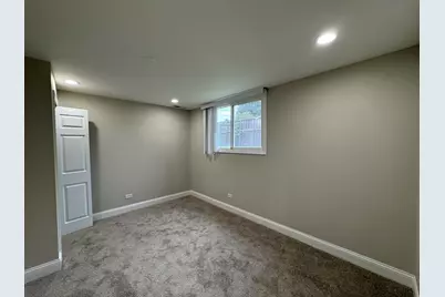 946 W 67th Place, Merrillville, IN 46410 - Photo 23