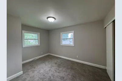 946 W 67th Place, Merrillville, IN 46410 - Photo 13