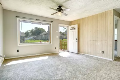 521 Sheridan Street, Crown Point, IN 46307 - Photo 5