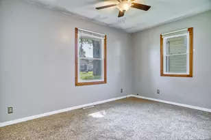 521 Sheridan St, Crown Point, IN 46307 - Photo 15