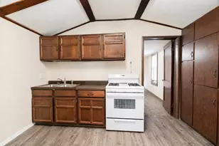 11477 N 250 W, Sumava Resorts, IN 46379 - Photo 35