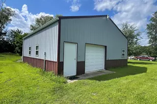 1018 Elm St SW, Demotte, IN 46310 - Photo 3