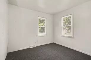 626 Gladys St, Michigan City, IN 46360 - Photo 13
