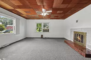 626 Gladys St, Michigan City, IN 46360 - Photo 7