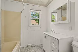 626 Gladys St, Michigan City, IN 46360 - Photo 15