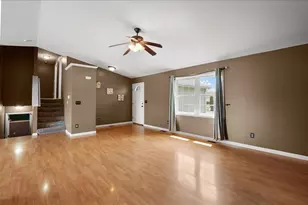 6808 W 157th Ln, Lowell, IN 46356 - Photo 3