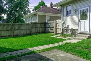 226 169th St, Hammond, IN 46324 - Photo 17