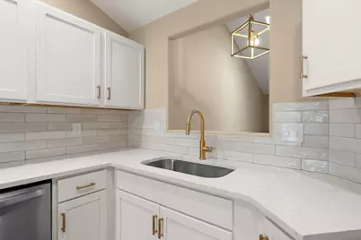 1077 Freedom Circle S, Crown Point, IN 46307 - Photo 17