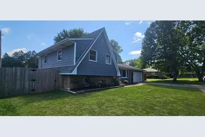 1529 Eisenhower Drive, La Porte, IN 46350 - Photo 3