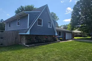 1529 Eisenhower Dr, La Porte, IN 46350 - Photo 3