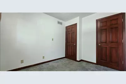 1529 Eisenhower Drive, La Porte, IN 46350 - Photo 21