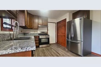 1529 Eisenhower Drive, La Porte, IN 46350 - Photo 9