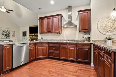 533 Lake Park Drive, Valparaiso, IN 46385 - Photo 7