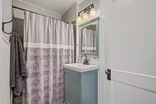 901 Campbell St, Valparaiso, IN 46385 - Photo 13