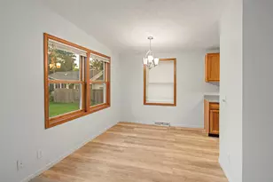 18 S Quinn St, Valparaiso, IN 46385 - Photo 11