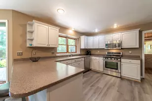 131 Beverly Dr, Chesterton, IN 46304 - Photo 13