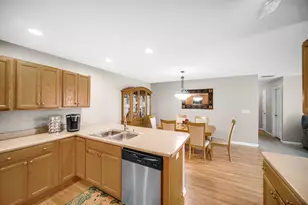 1712 E 106th Ave, Crown Point, IN 46307 - Photo 3
