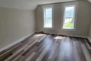 424 E 10th St, Michigan City, IN 46360 - Photo 17