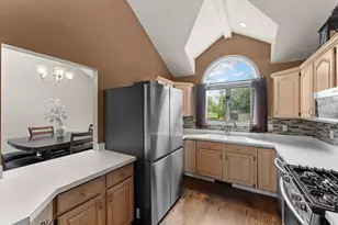 1738 Wedgewood Ct, Schererville, IN 46307 - Photo 9