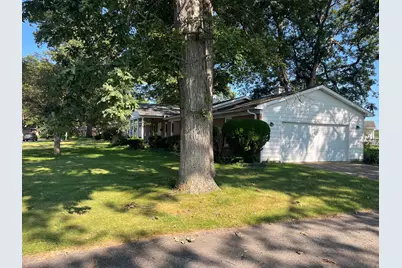 1810 Oakwood Drive, Rochester, IN 46975 - Photo 3